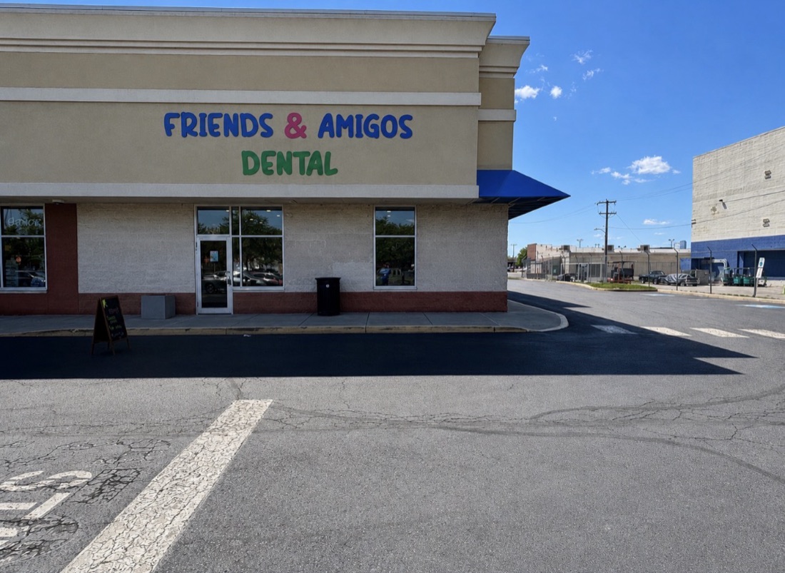Friends and Amigos Dental non-illuminated building signage